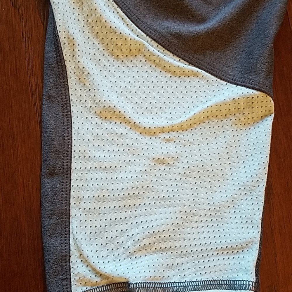 Champion C9 Knee Length wWorkout Capri - Picture 4 of 4